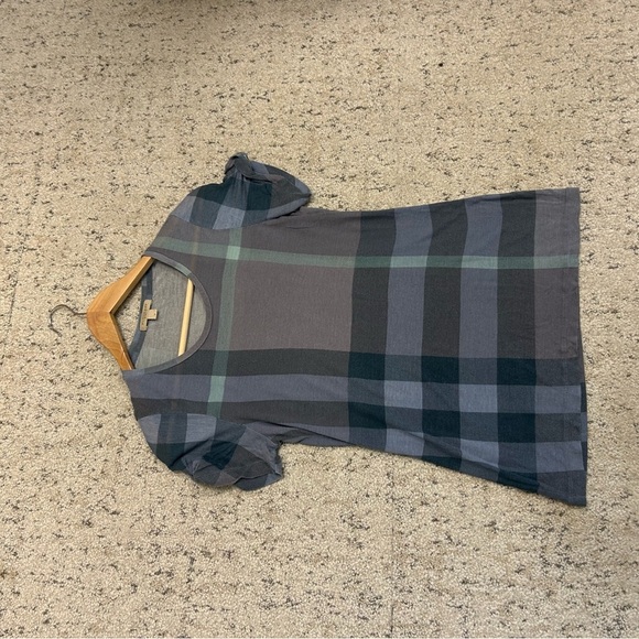 Burberry Brit M Plaid Gray Women's Top- shear effect good used condition - Picture 13 of 14